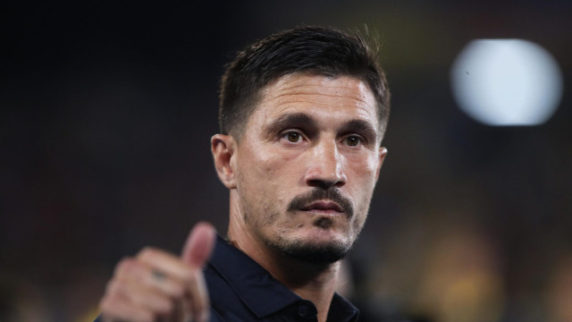 Fabio Pisacane head coach of Cagliari Calcio looks on during US Lecce vs Cagliari Calcio, Italian soccer Serie A match in Lecce, Italy, September 19 2025