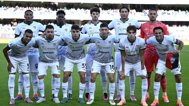 Db Verona 26/10/2025 - campionato di calcio serie A / Hellas Verona-Cagliari / foto Daniele Buffa/Image Sport
nella foto: formazione Cagliari