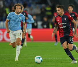 Gianluca Gaetano of Cagliari runs with the ball during the match of 10th day of the Serie A Championship between S.S. Lazio and Cagliari Calcio at the Olimpico Stadium on Nov 3, 2025 in Rome, Italy. during SS Lazio vs Cagliari Calcio, Italian soccer Serie A match in Rome, Italy, November 03 2025