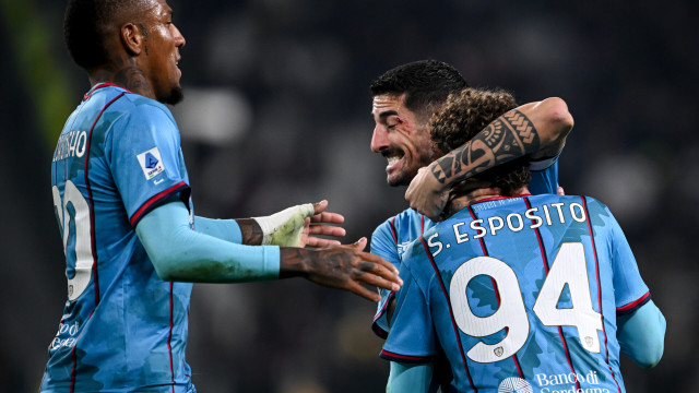 Cm Torino 29/11/2025 - campionato di calcio serie A / Juventus-Cagliari / foto Cristiano Mazzi/Image Sport
nella foto: esultanza gol Sebastiano Esposito