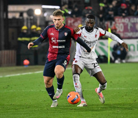 Semih Kilicsoy of Cagliari Calcio, Fikayo Tomori of AC Milan during Cagliari Calcio vs AC Milan, Italian soccer Serie A match in Cagliari, Italy, January 02 2026