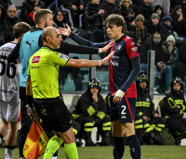 Marco Palestra of Cagliari Calcio, Alexis Saelemaekers of AC Milan during Cagliari Calcio vs AC Milan, Italian soccer Serie A match in Cagliari, Italy, January 02 2026