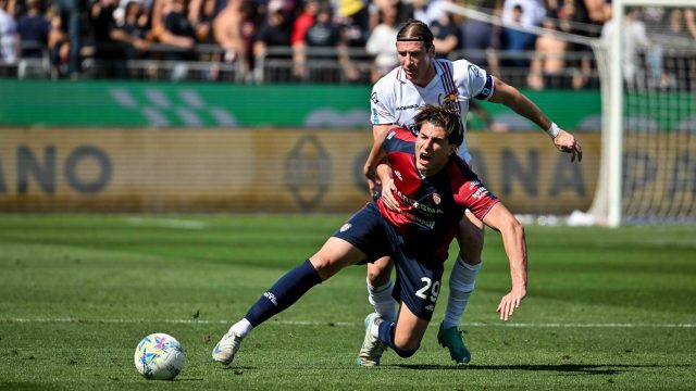 Gennaro Borrelli of Cagliari Calcio during Cagliari Calcio vs US Cremonese, Italian soccer Serie A match in Cagliari, Italy, April 11 2026
