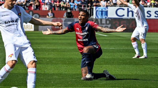 Michael Folorunsho of Cagliari Calcio during Cagliari Calcio vs US Cremonese, Italian soccer Serie A match in Cagliari, Italy, April 11 2026