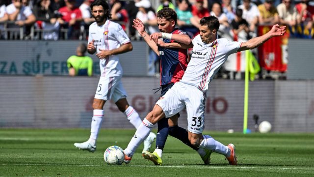 Alberto Grassi of US Cremonese during Cagliari Calcio vs US Cremonese, Italian soccer Serie A match in Cagliari, Italy, April 11 2026