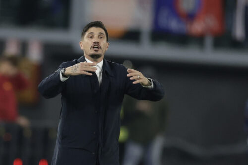 Cagliari's Italian coach Fabio Pisacane during the Serie A football match between AS Roma vs Cagliari at the Olimpico Stadium in Rome on October 27, 2026.