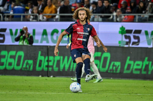 IPA89568944 - Yanis Massolin of Cagliari Calcio during Cagliari Calcio vs Juventus FC, Italian soccer Serie A match in Cagliari, Italy, October 11 2026