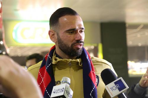 Arrivo a cagliari di Leandro Castan