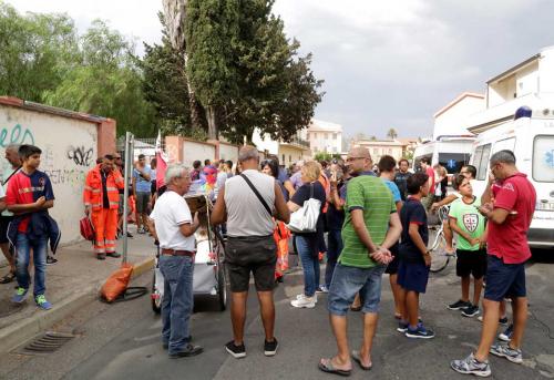 Oristano (OR) 31 08 2017 i tifosi aspettano invano l'inizio dell'amichevole tra il Cagliari  e il Tortolì . Ia partita non si giocherà perchè il campo non è agibile  . SILPRESS/ENRICOLOCCI