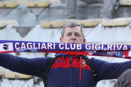 03- 12 - 2017 BOLOGNA - CAGLIARI CAMPIONATO SERIE A TIM 2017 -18 SILVER PRESS  PH ALBERTO MARIANI . NELLA FOTO -TIFOSI IN TRASFERTA A BOLOGNA