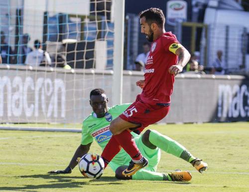 FERRARA, ITALIA, 17-09-17 - 4° GIORNATA DI CAMPIONATO SERIE A TIM ALLO STADIO PAOLO MAZZA: SPAL VS CAGLIARI, NELLA FOTO: GOMIS PARATA SU SAU