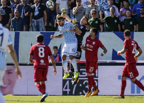 FERRARA, ITALIA, 17-09-17 - 4° GIORNATA DI CAMPIONATO SERIE A TIM ALLO STADIO PAOLO MAZZA: SPAL VS CAGLIARI, NELLA FOTO: PARATA cRAGNO