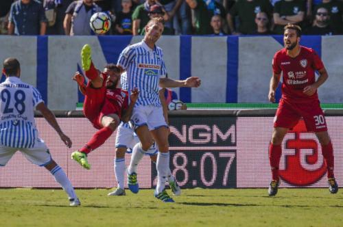 FERRARA, ITALIA, 17-09-17 - 4° GIORNATA DI CAMPIONATO SERIE A TIM ALLO STADIO PAOLO MAZZA: SPAL VS CAGLIARI, NELLA FOTO: Rovesciata JoAO PEDRO Salamon
