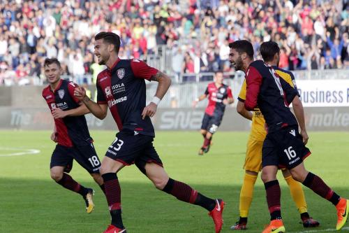 Cagliari (CA) 05 11  2017 Campionato Serie A TIM incontro Cagliari -   Hellas Verona Nella foto:  esultanza di  luca ceppitelli       del cagliari SILPRESS/ENRICO LOCCI