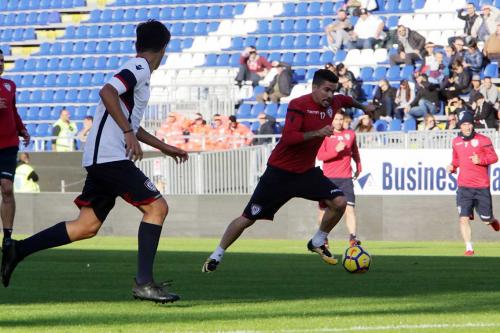 16 11 2017 Cagliari Sardegna Arena allenamento Cagliari calcio vs cagliari under 17 nella foto Diego Farias foto di Enrico Locci/Silpress