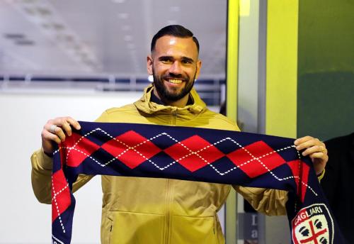 Arrivo a cagliari di Leandro Castan