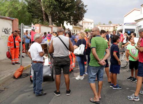 Oristano (OR) 31 08 2017 i tifosi aspettano invano l'inizio dell'amichevole tra il Cagliari  e il Tortolì . Ia partita non si giocherà perchè il campo non è agibile  . SILPRESS/ENRICOLOCCI