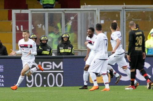 BENEVENTO-CAGLIARI.ESULTANZA DOPO IL GOL DI BARELLA