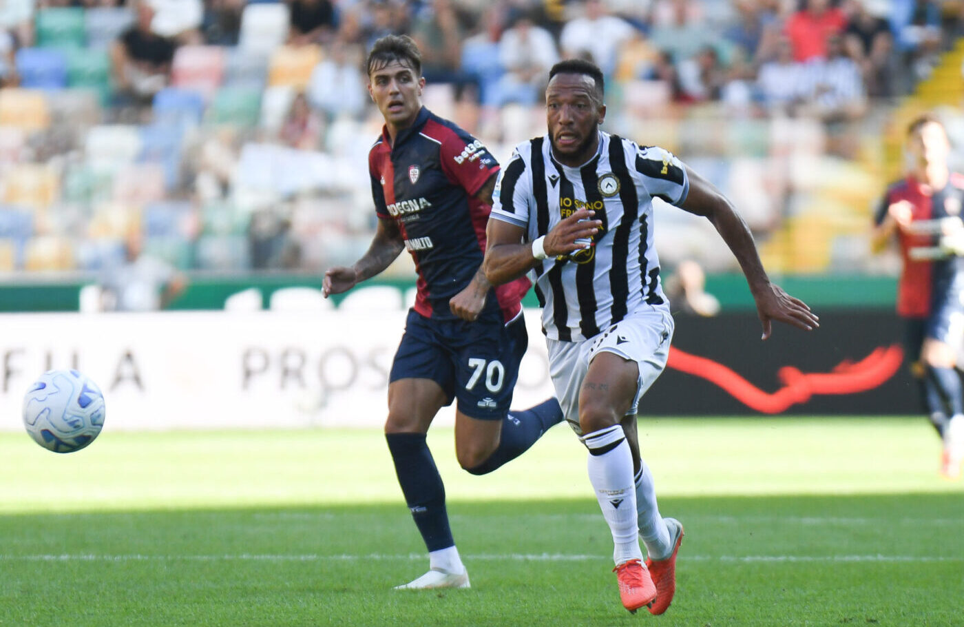 Il Cagliari vince a Udine e sogna. Ci pensa ancora Maldini